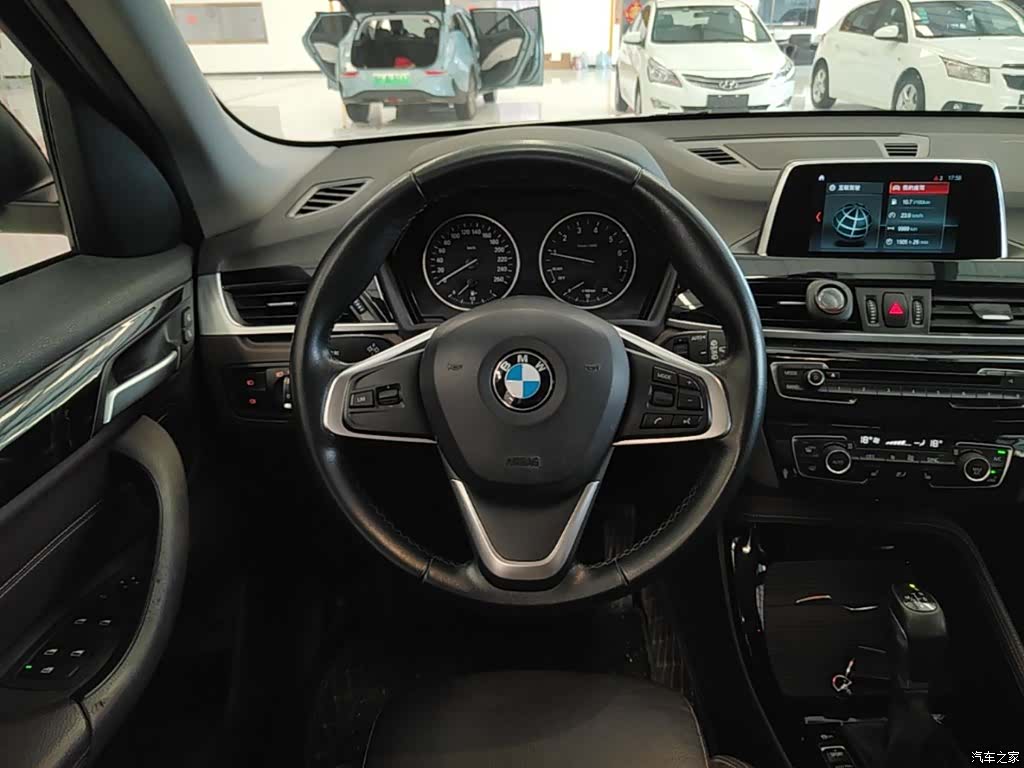 BMW X1, 2018 11