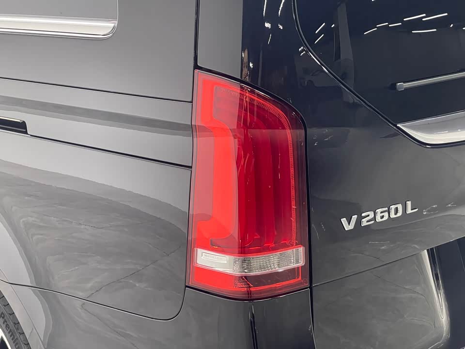 Mercedes-Benz V-class Mercedes-Benz V-class