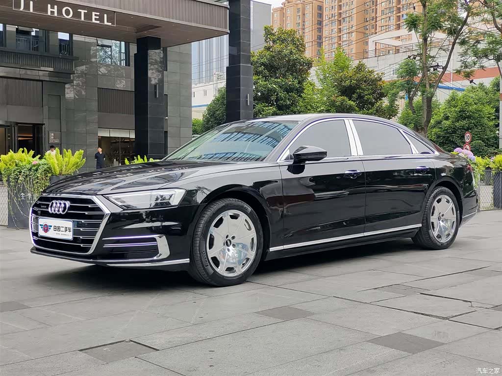Audi A8L, 2021 1