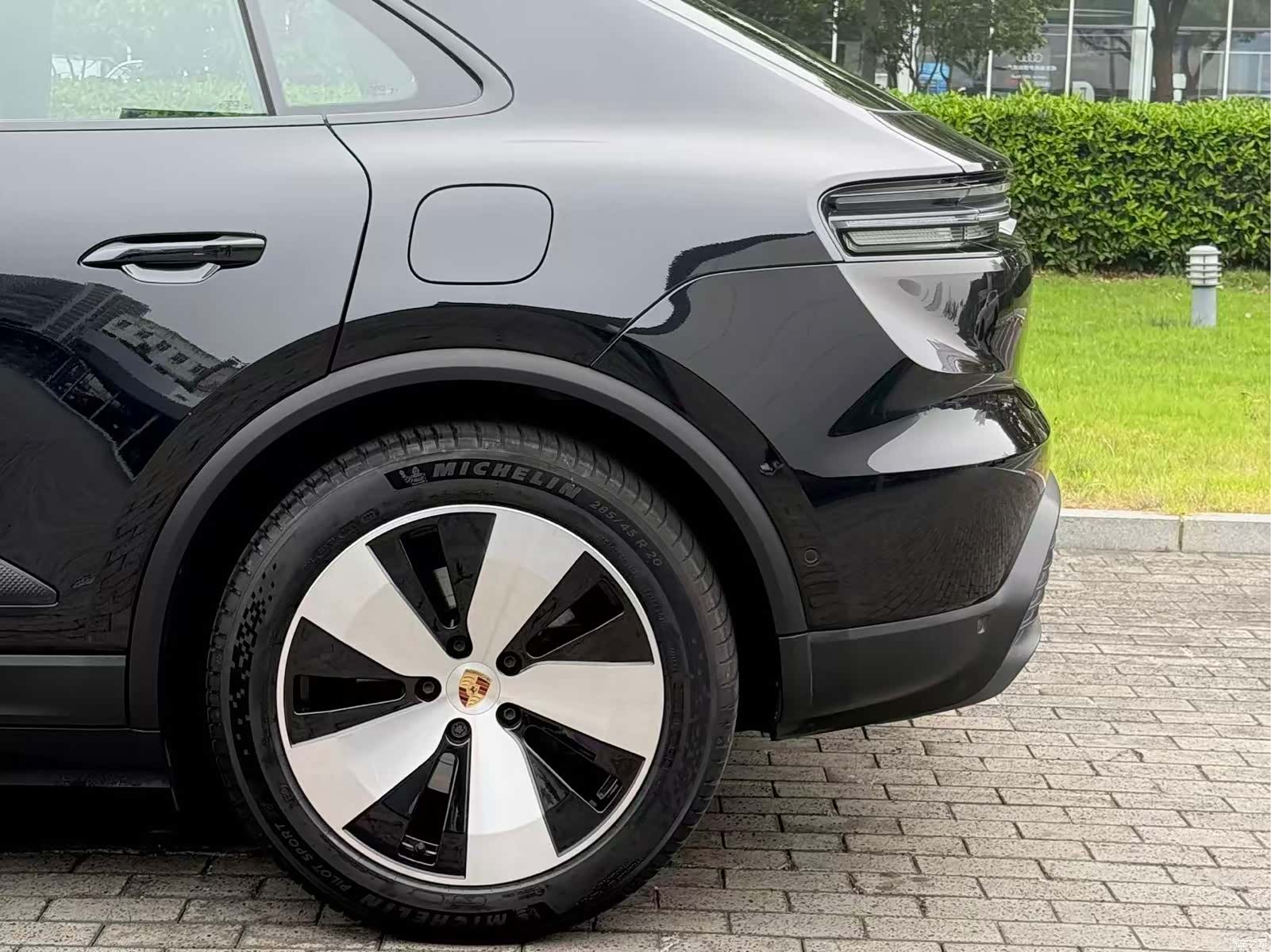 Porsche Macan, 2024 все фото