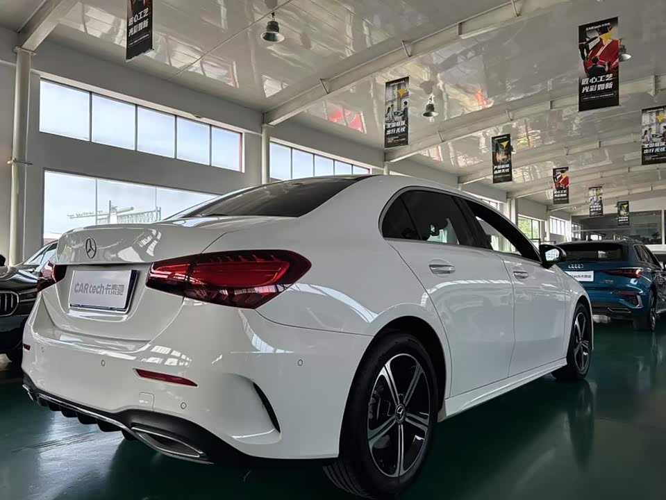 Mercedes-Benz Class A Mercedes-Benz Class A