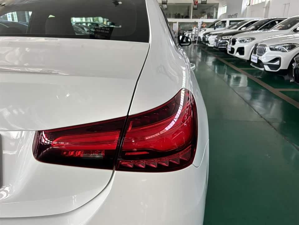 Mercedes-Benz Class A Mercedes-Benz Class A