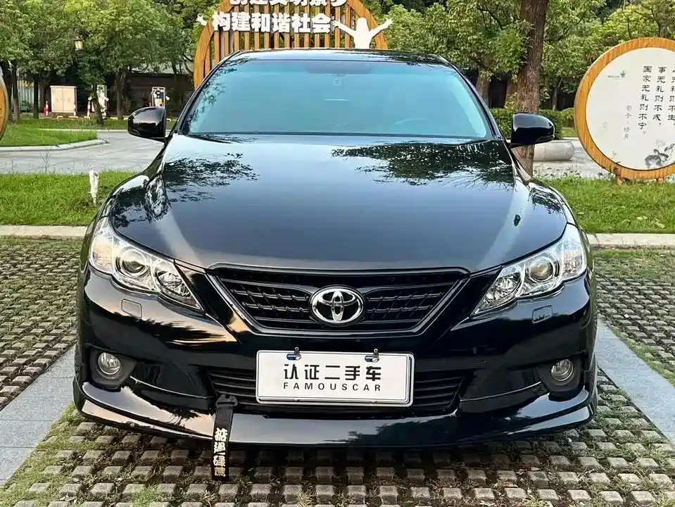 Toyota Reiz Toyota Reiz