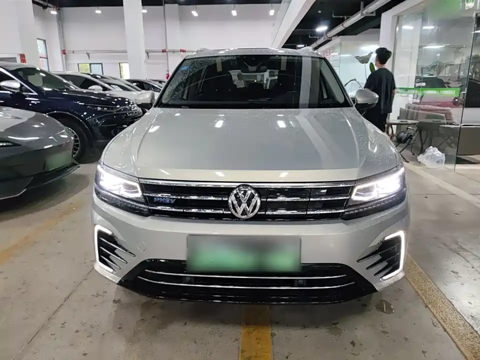 Volkswagen Tiguan L Volkswagen Tiguan L