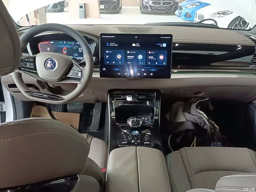 BYD Han, 2024 10