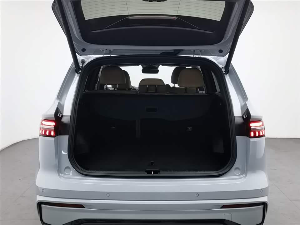 Geely Monjaro plug-in-hybrid