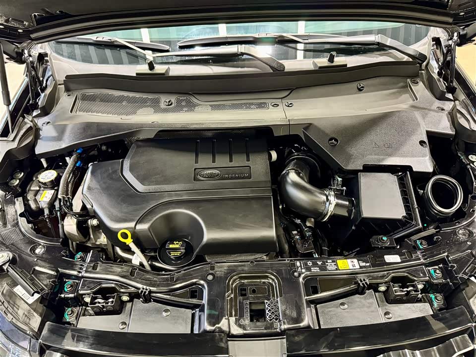 Land Rover Discover sports