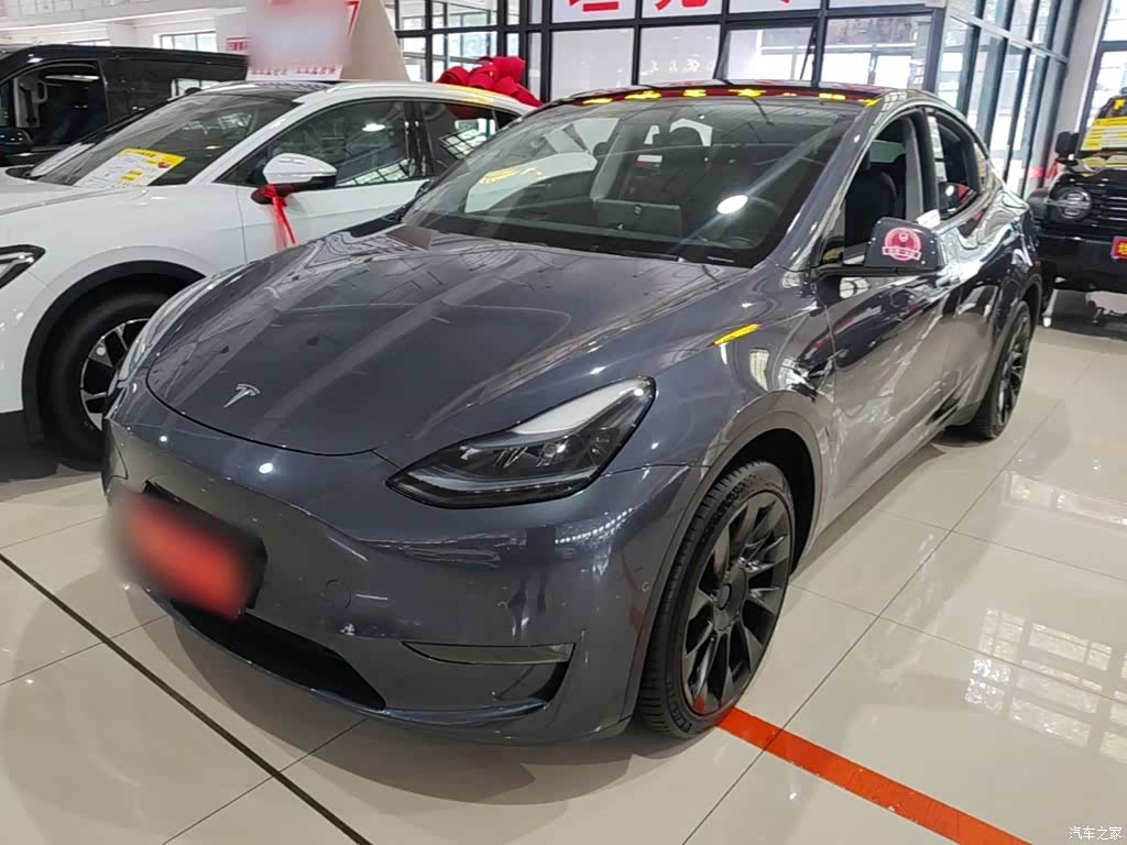 Tesla Model Y, 2023 2