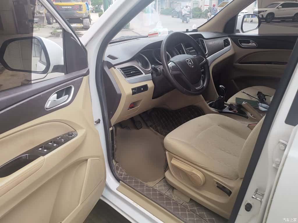 Wuling 730, 2017 14