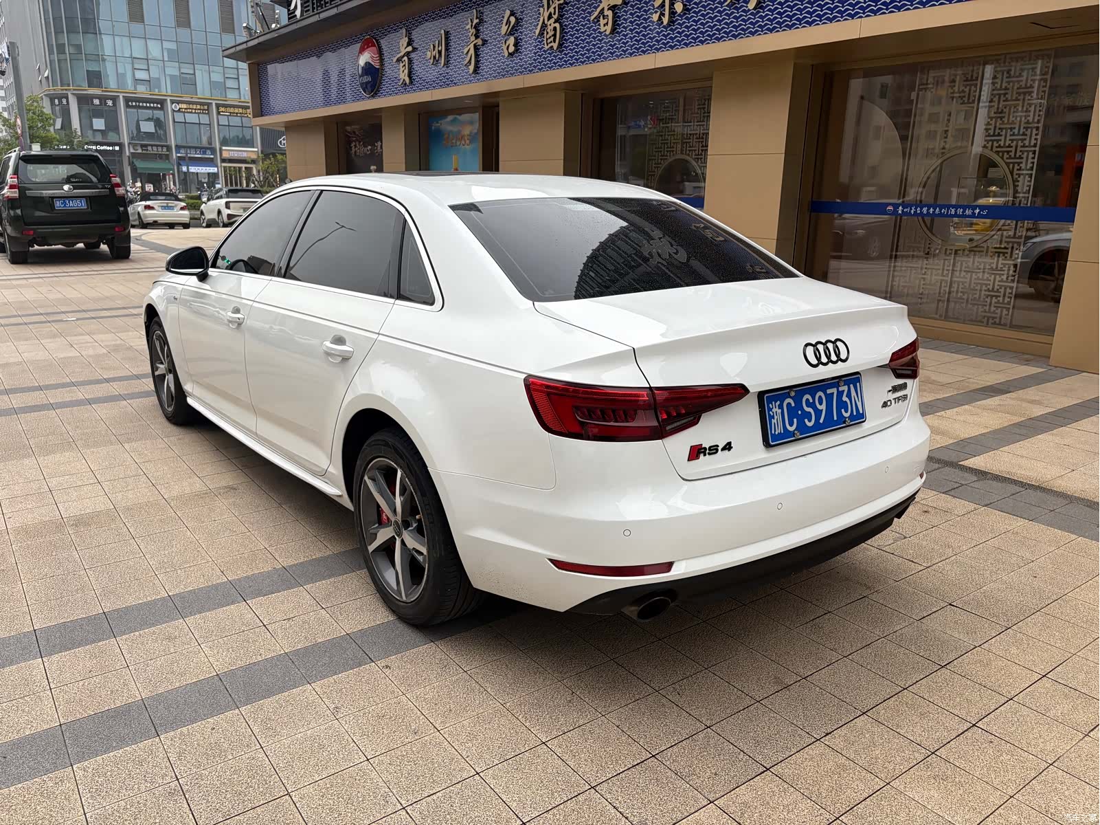 Audi A4L, 2016 6
