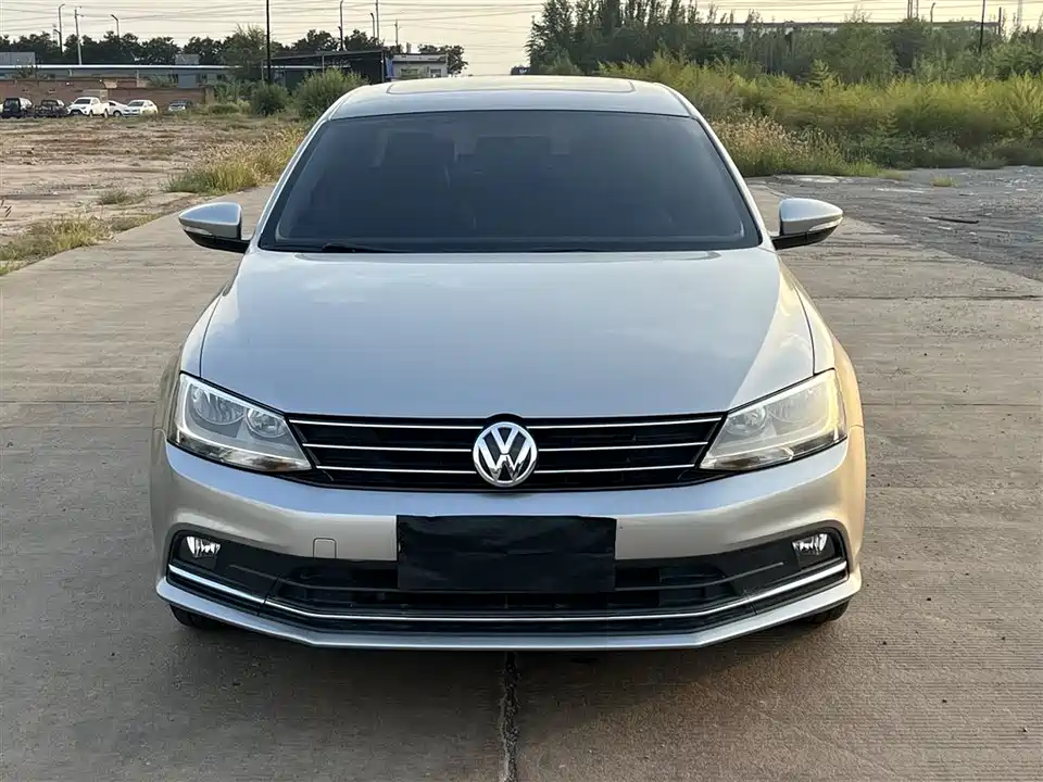 Volkswagen Sagitar