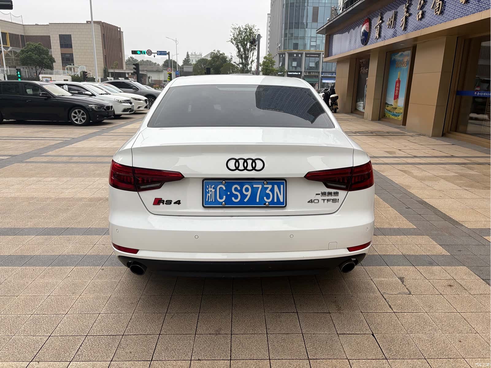 Audi A4L, 2016 4