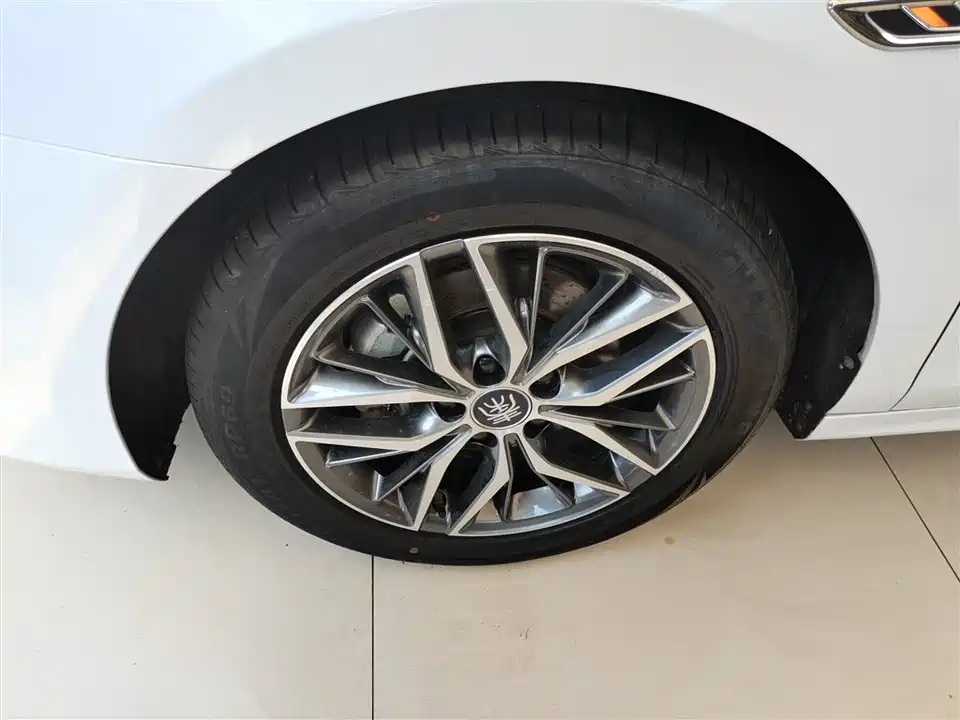 BYD Qin Yuan
