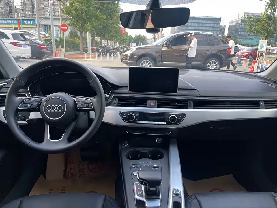 Audi A4L