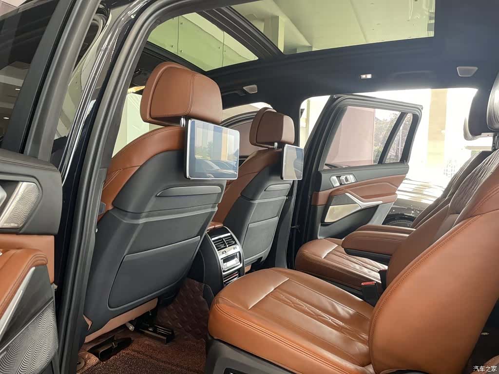 BMW X7, 2019 все фото