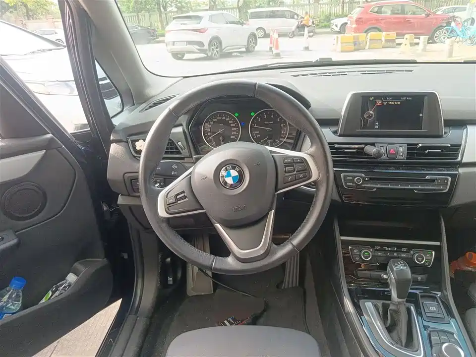 BMW 2 series station wagon