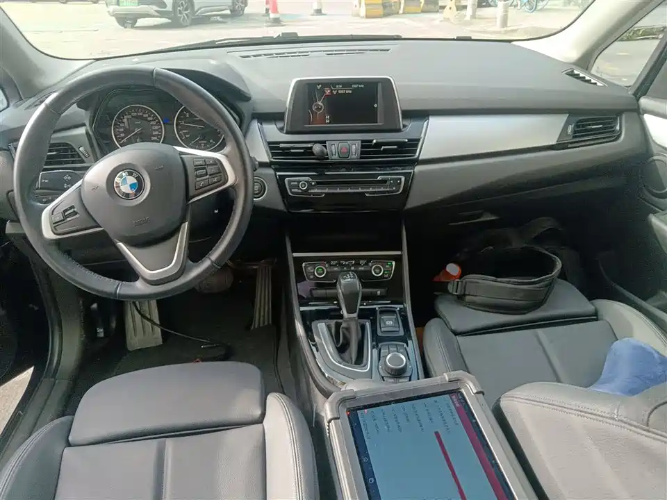 BMW 2 series station wagon