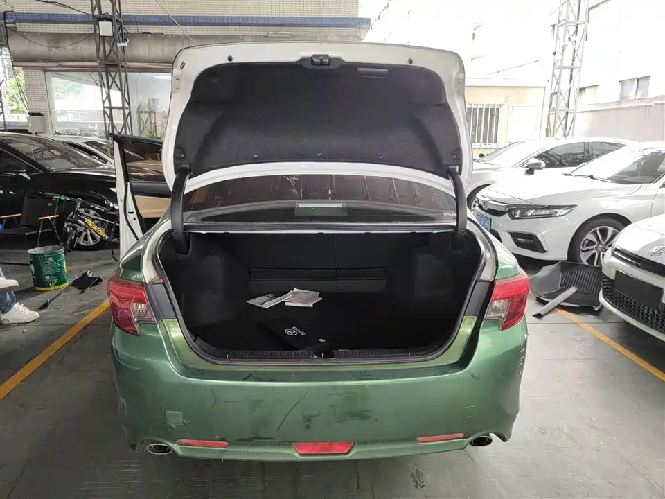 Toyota Reiz