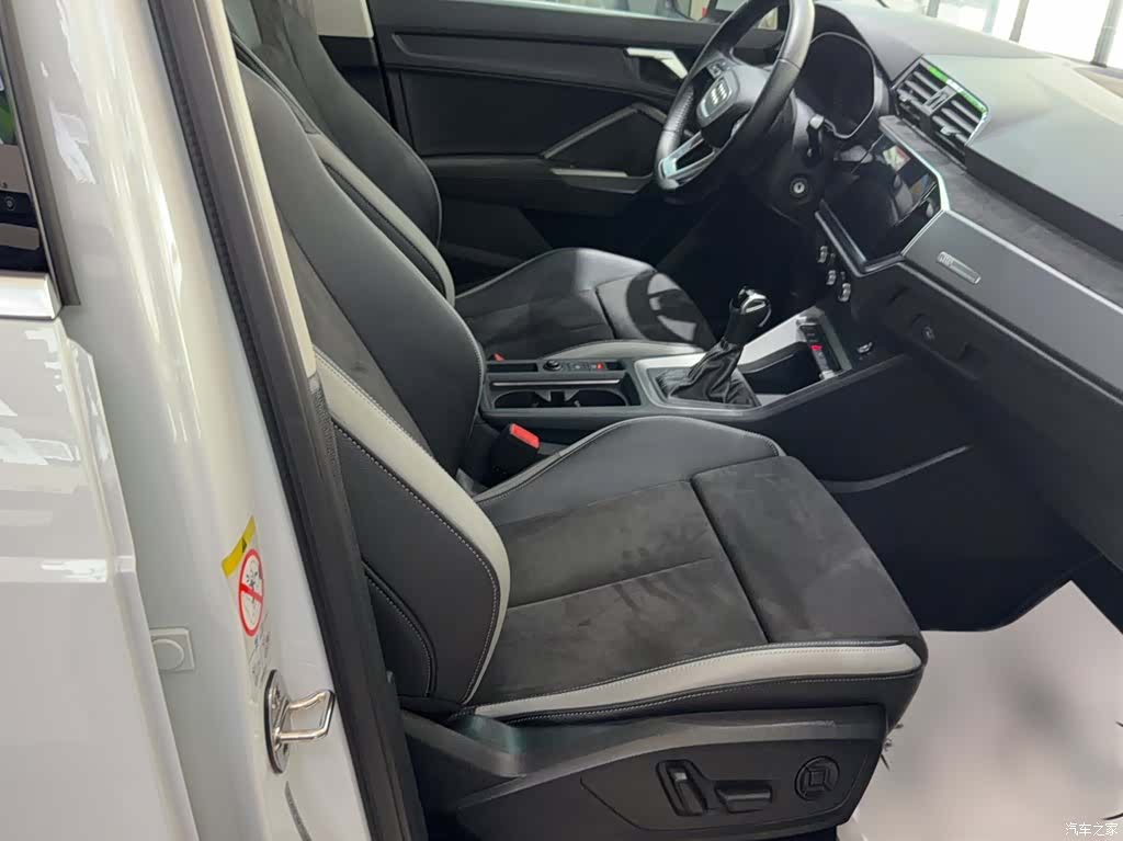 Audi Q3, 2020 3