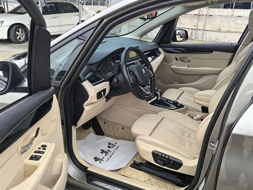 BMW 2 series station wagon