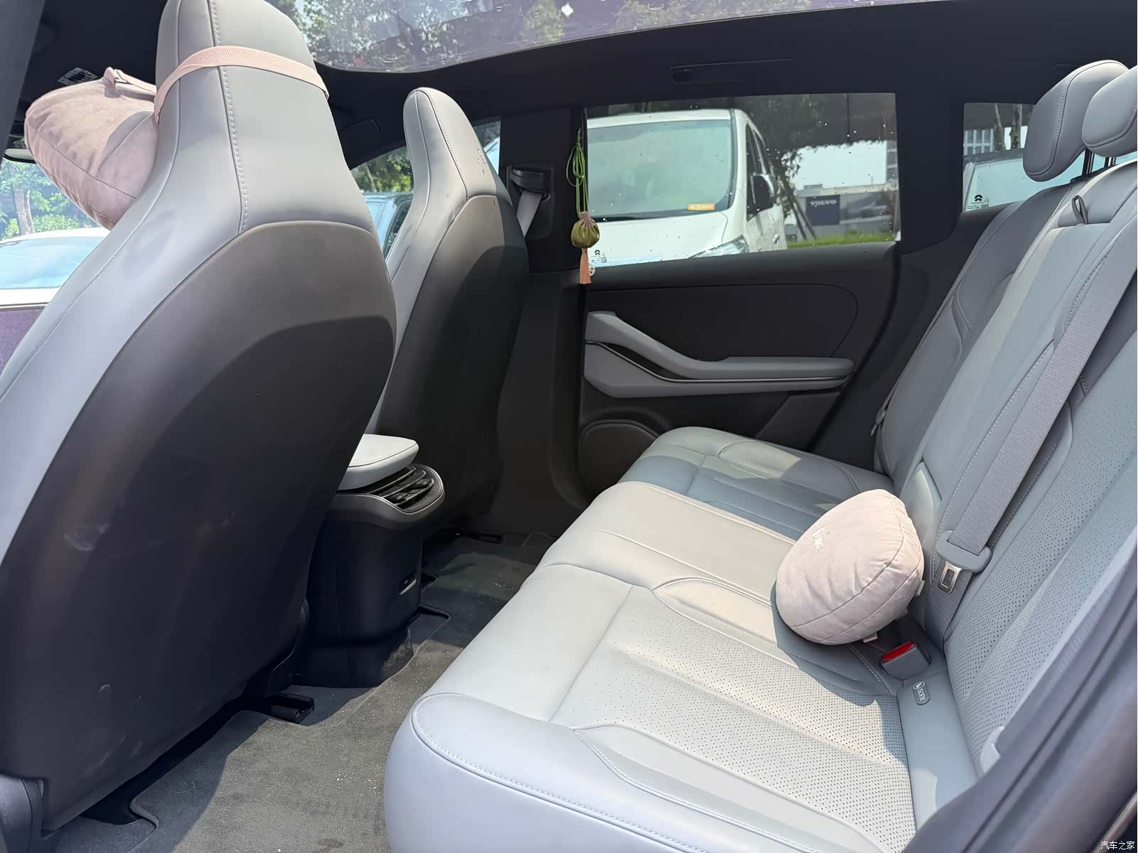 NIO ET5, 2024 все фото