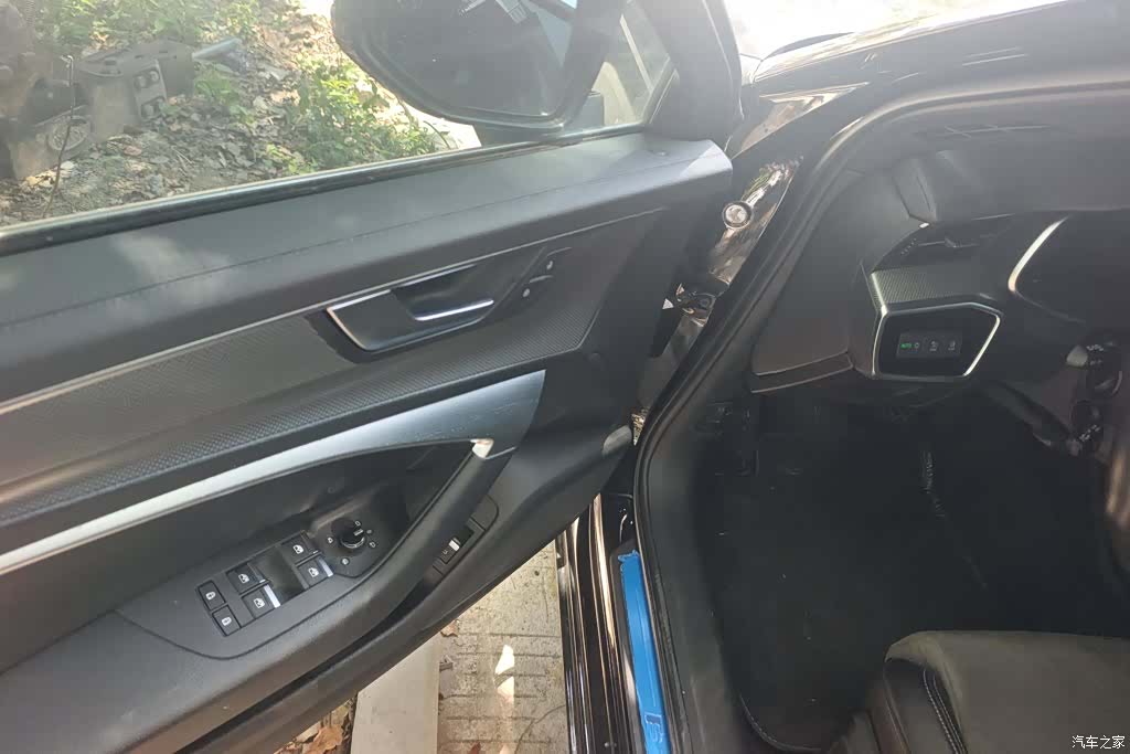 Audi A6L, 2022 7