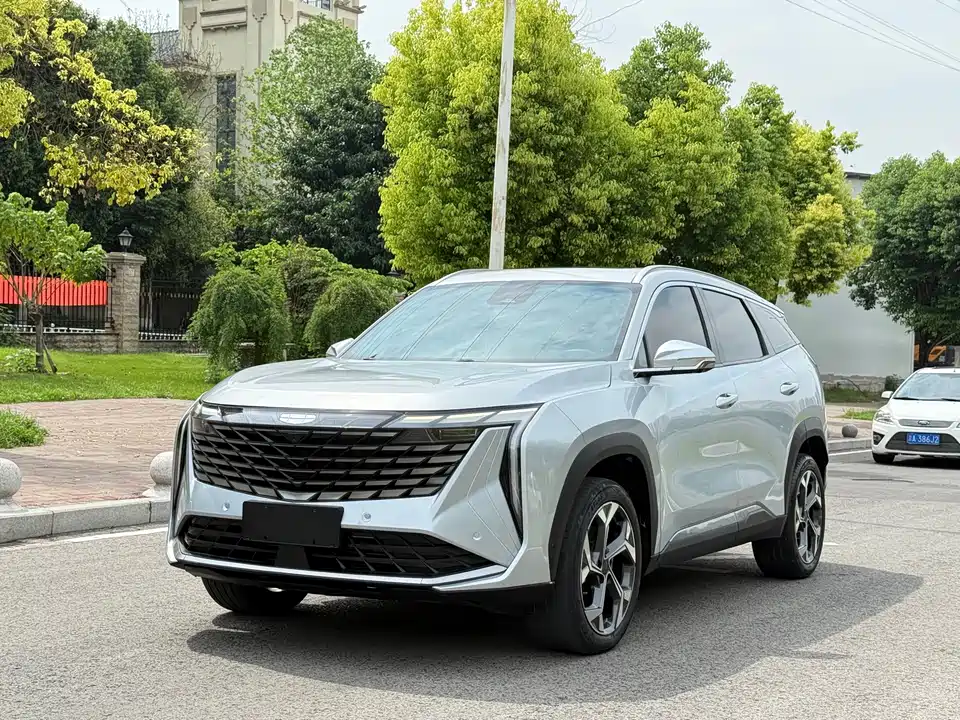 Geely Atlas L
