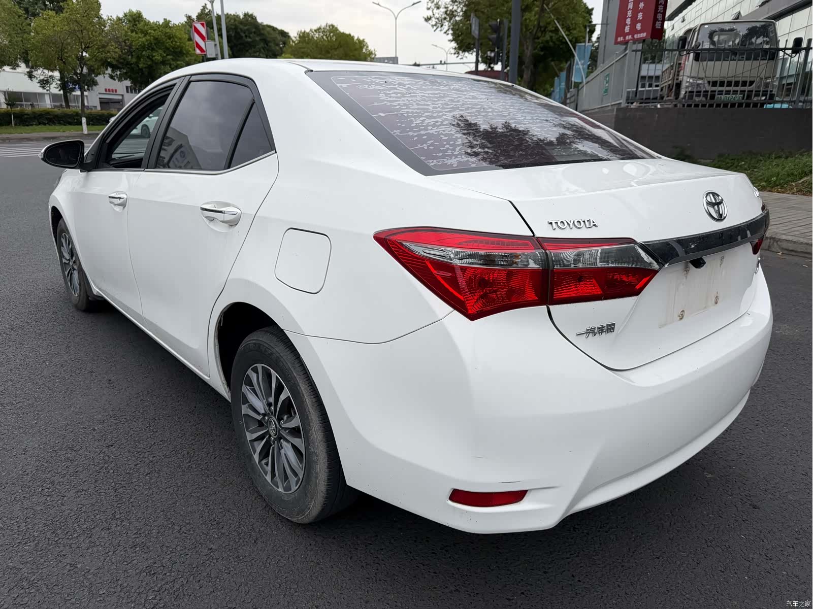 Toyota Corolla, 2017 все фото
