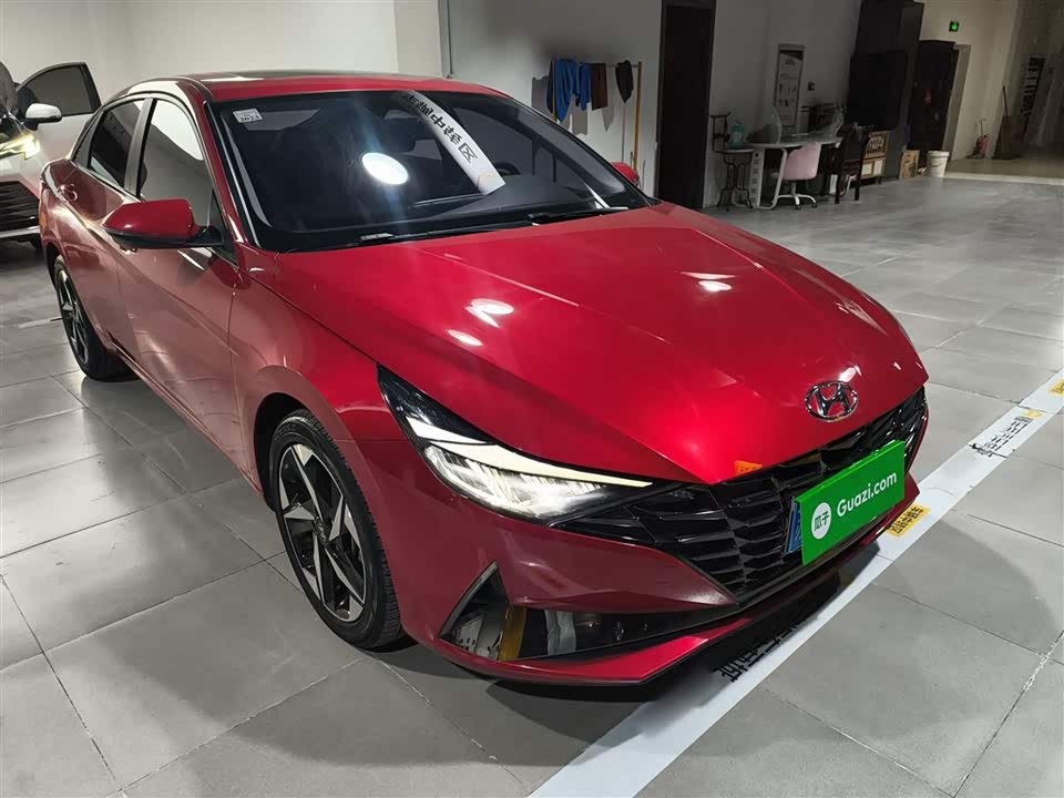 Hyundai Elantra