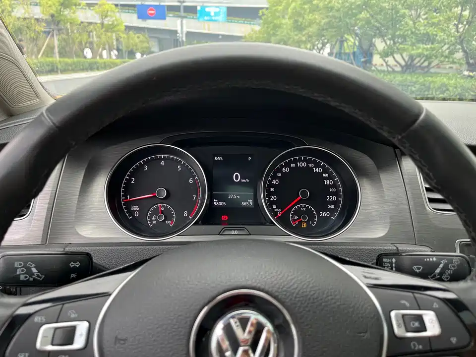 Volkswagen golf