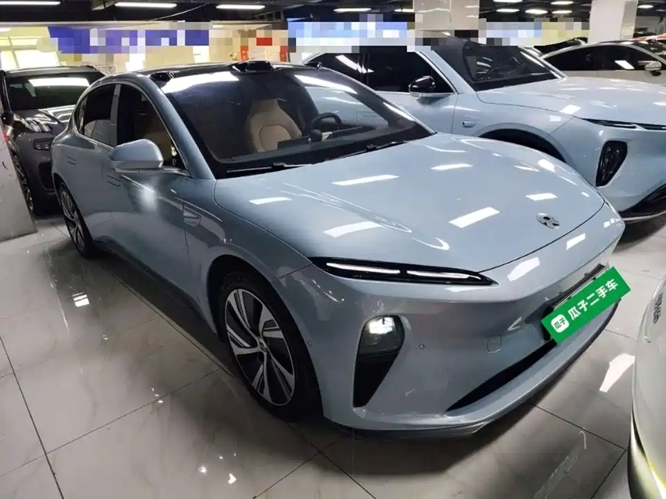NIO ET5