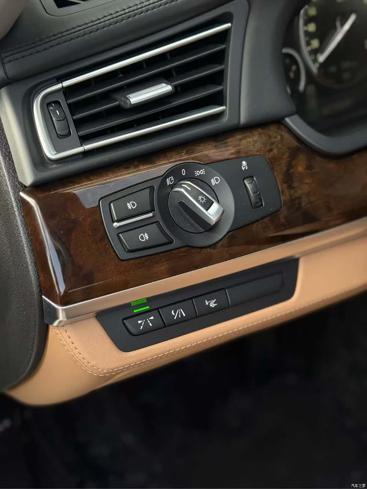 BMW 7 Series, 2011 21