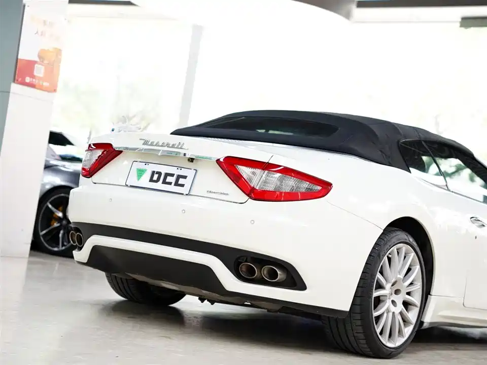 Maserati GranCabrio