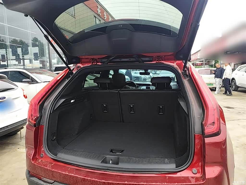 Cadillac XT4, 2023 19