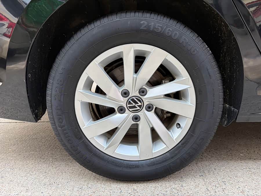 Volkswagen Passat 2023, фото 21