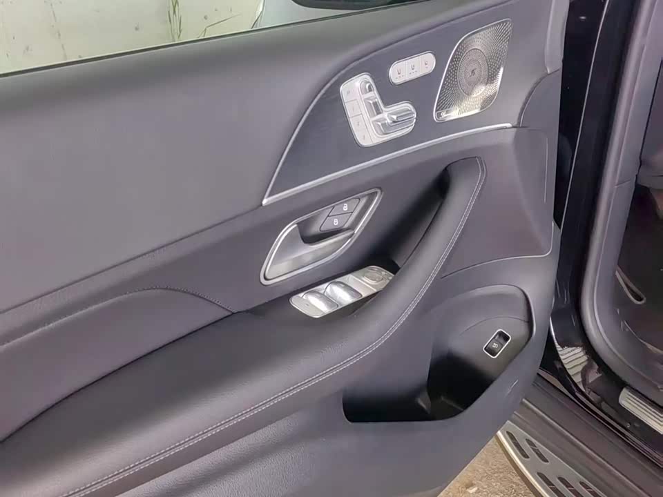 Mercedes-Benz GLE Mercedes-Benz GLE