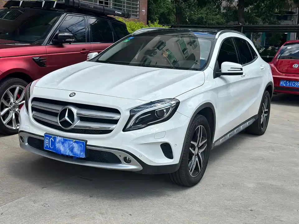 Mercedes-Benz GLA