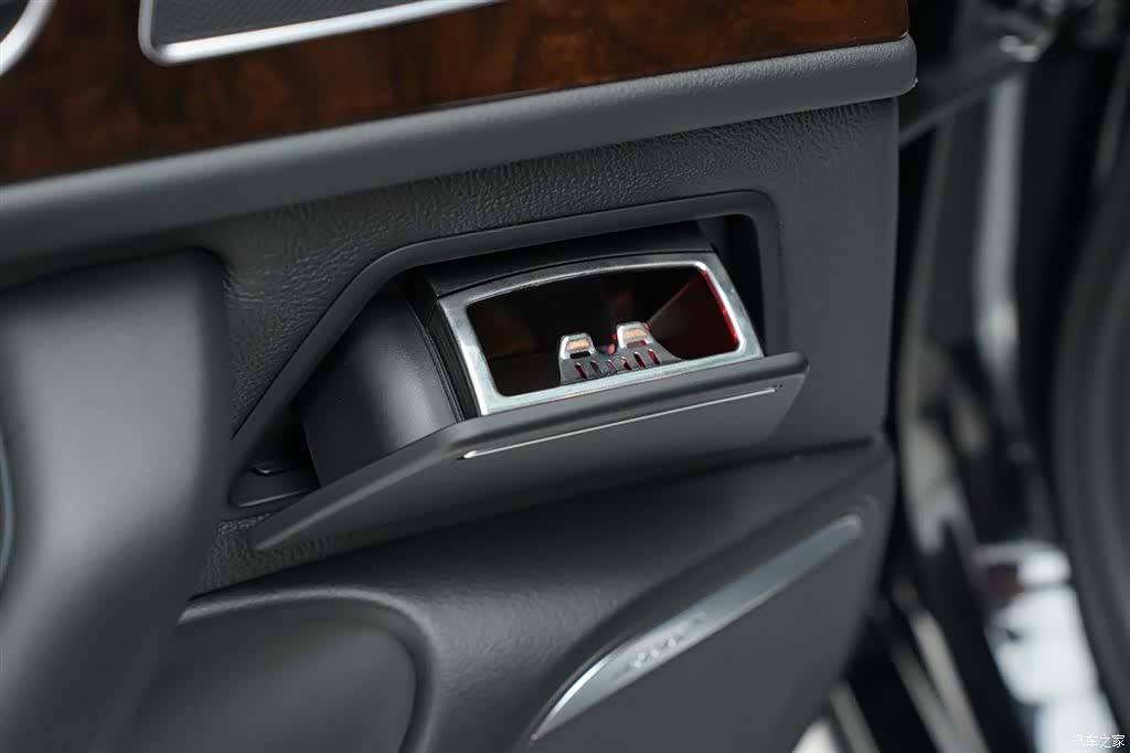 Audi A6L, 2012 12