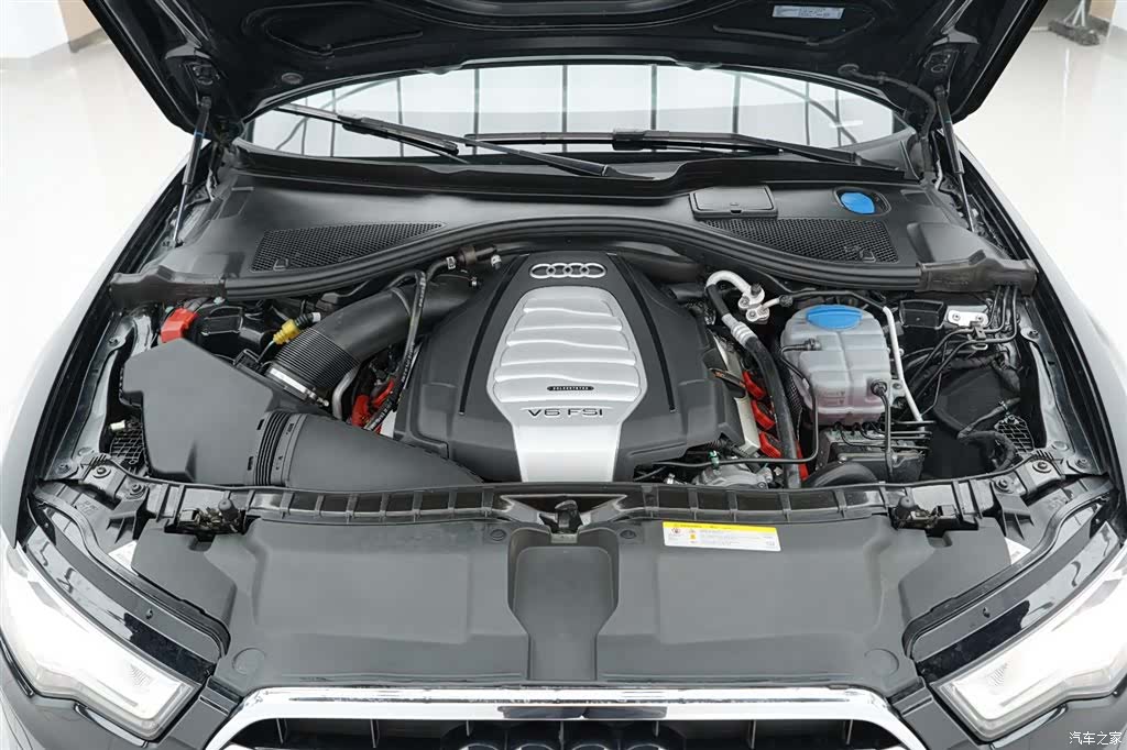 Audi A6L, 2012 31