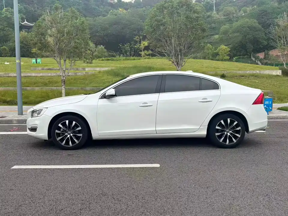 Volvo S60