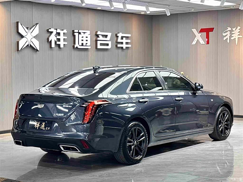 Cadillac CT4, 2022 все фото