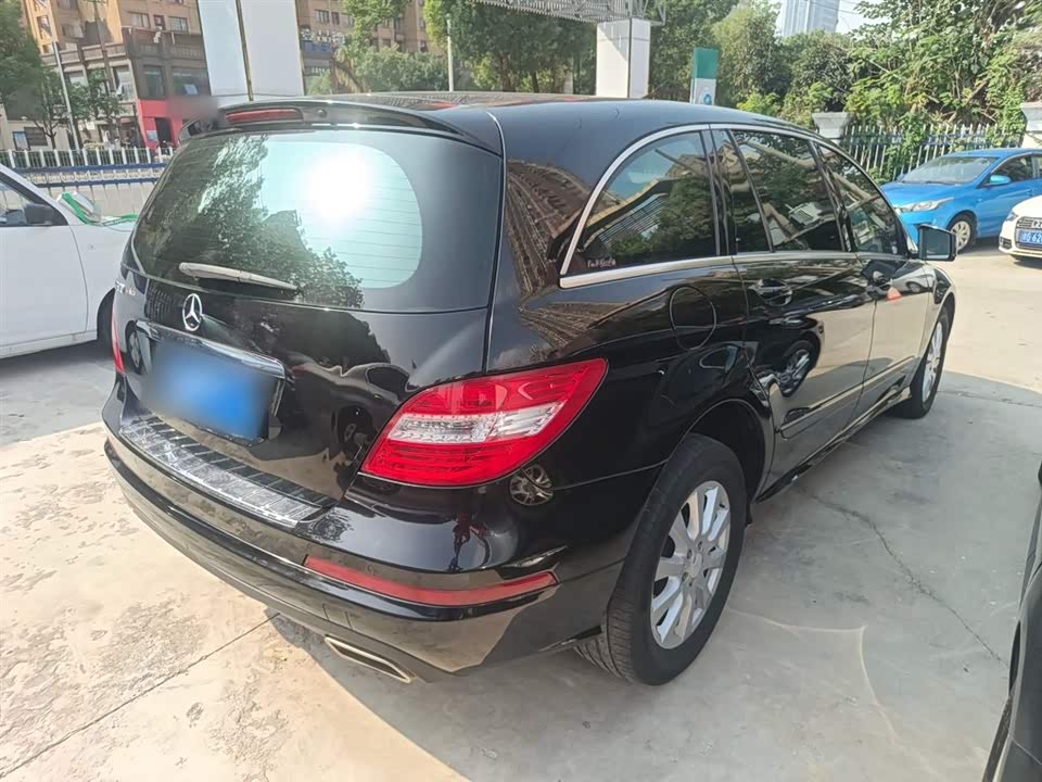 Mercedes-Benz R-class