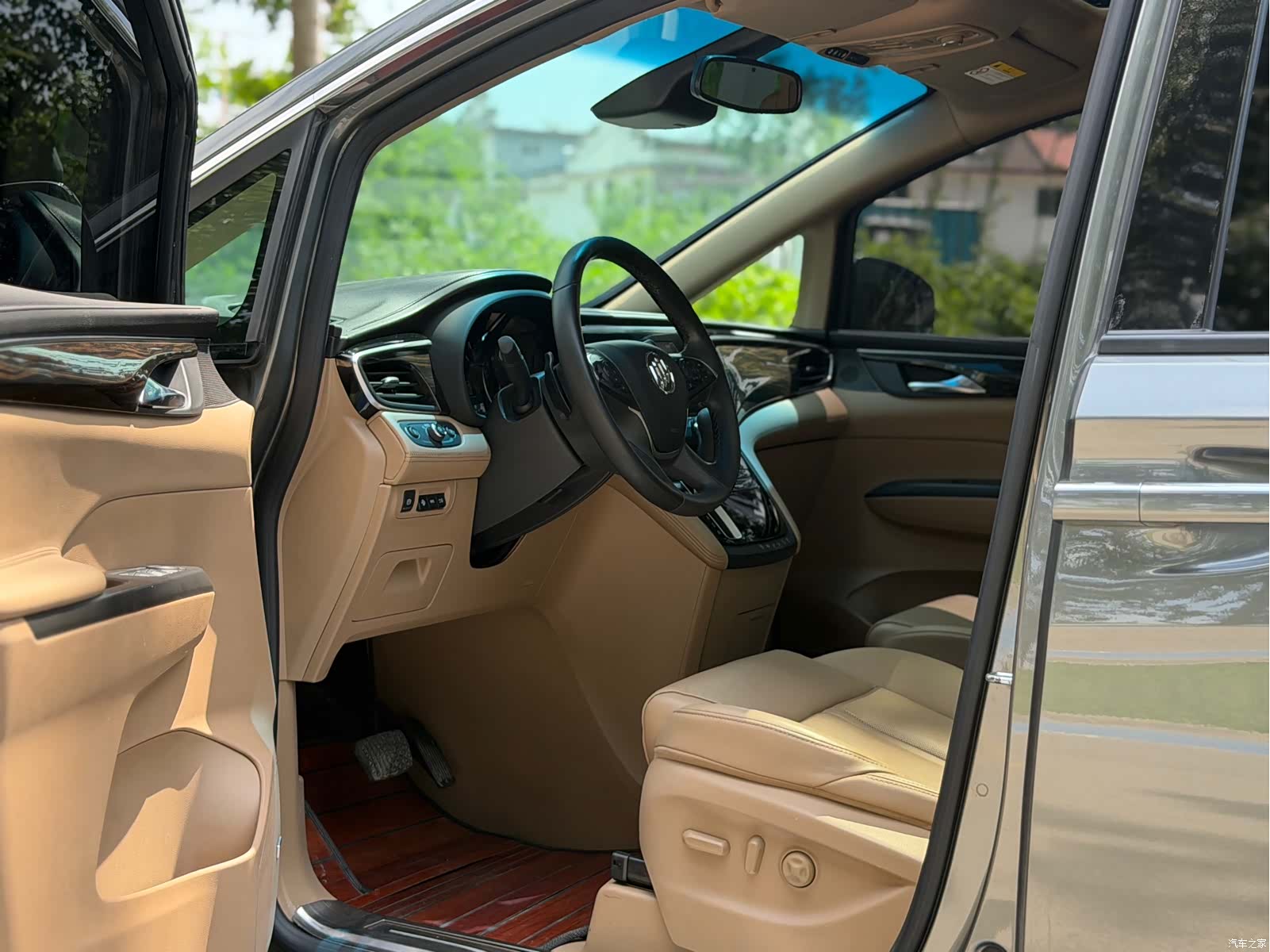 Buick GL8, 2019 9