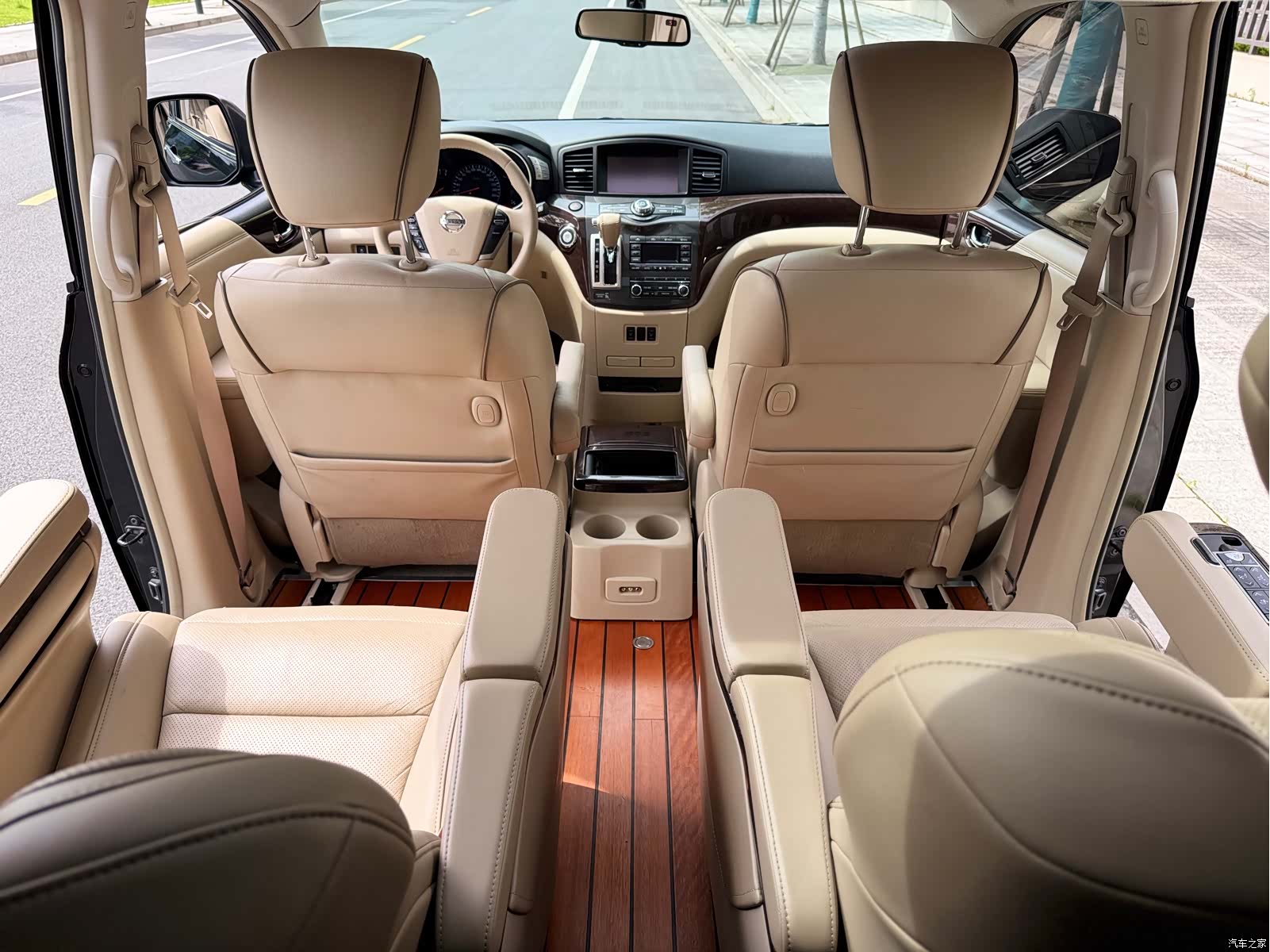 Nissan SL, 2015 11