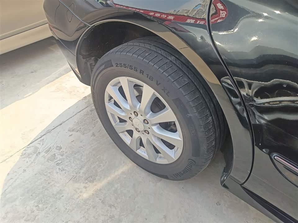 Mercedes-Benz R-class