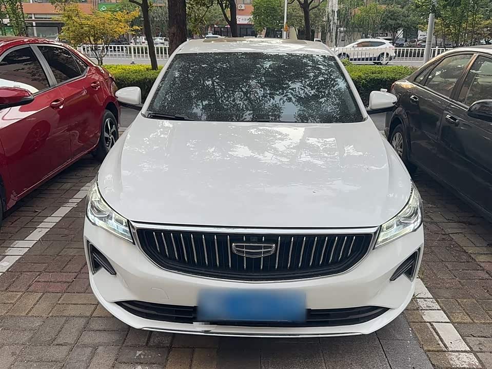 Geely Emgrand Geely Emgrand