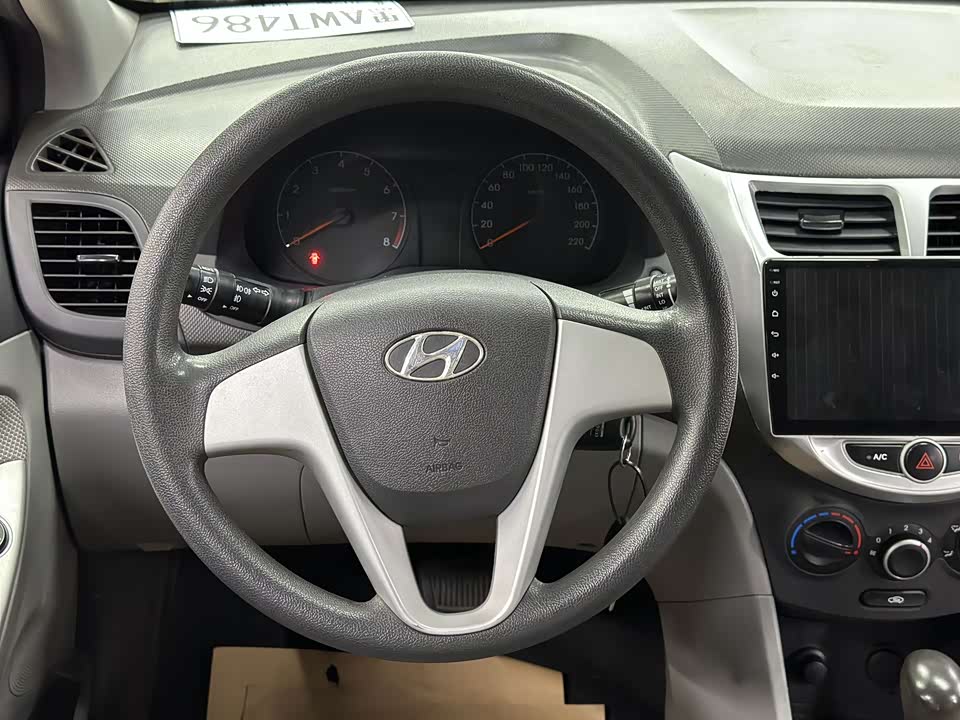 Hyundai Rena