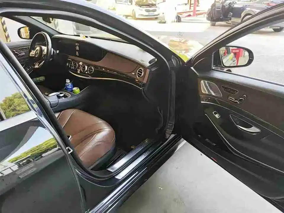 Mercedes-Benz S-class Mercedes-Benz S-class