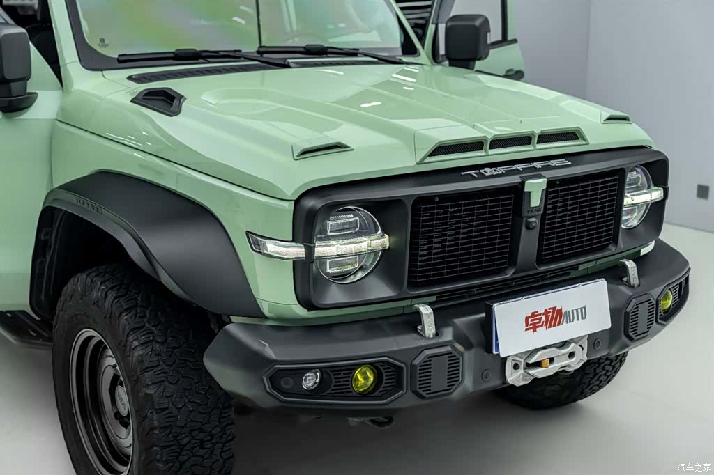 Tank 300, 2022 37