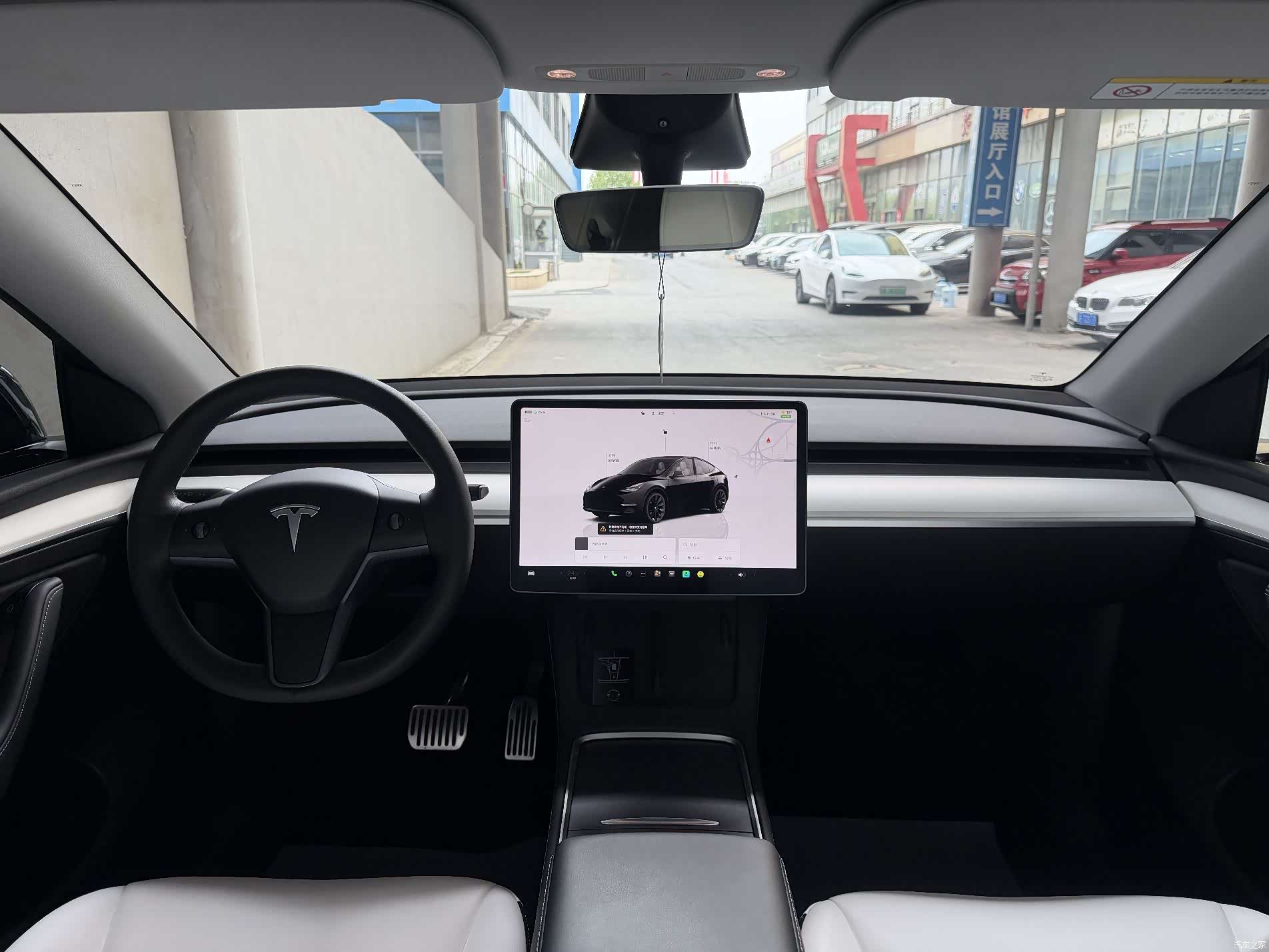 Tesla Model Y, 2023 11
